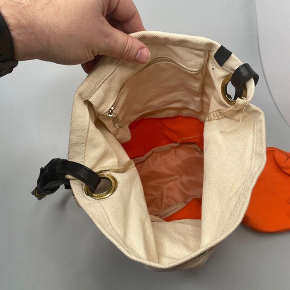 Courageous Women's DSM Half Marathon Shoulder Tote Bag with Pouch Accessory - Picture 8 of 13